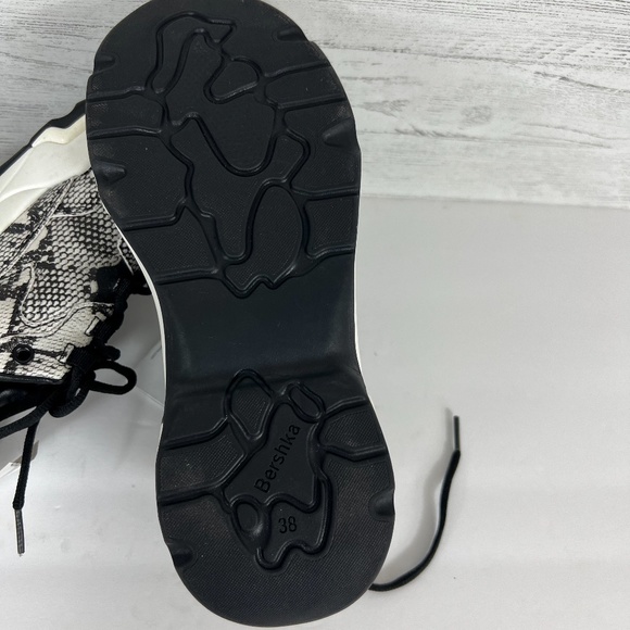 Bershka Platform Sneaker - Picture 10 of 11